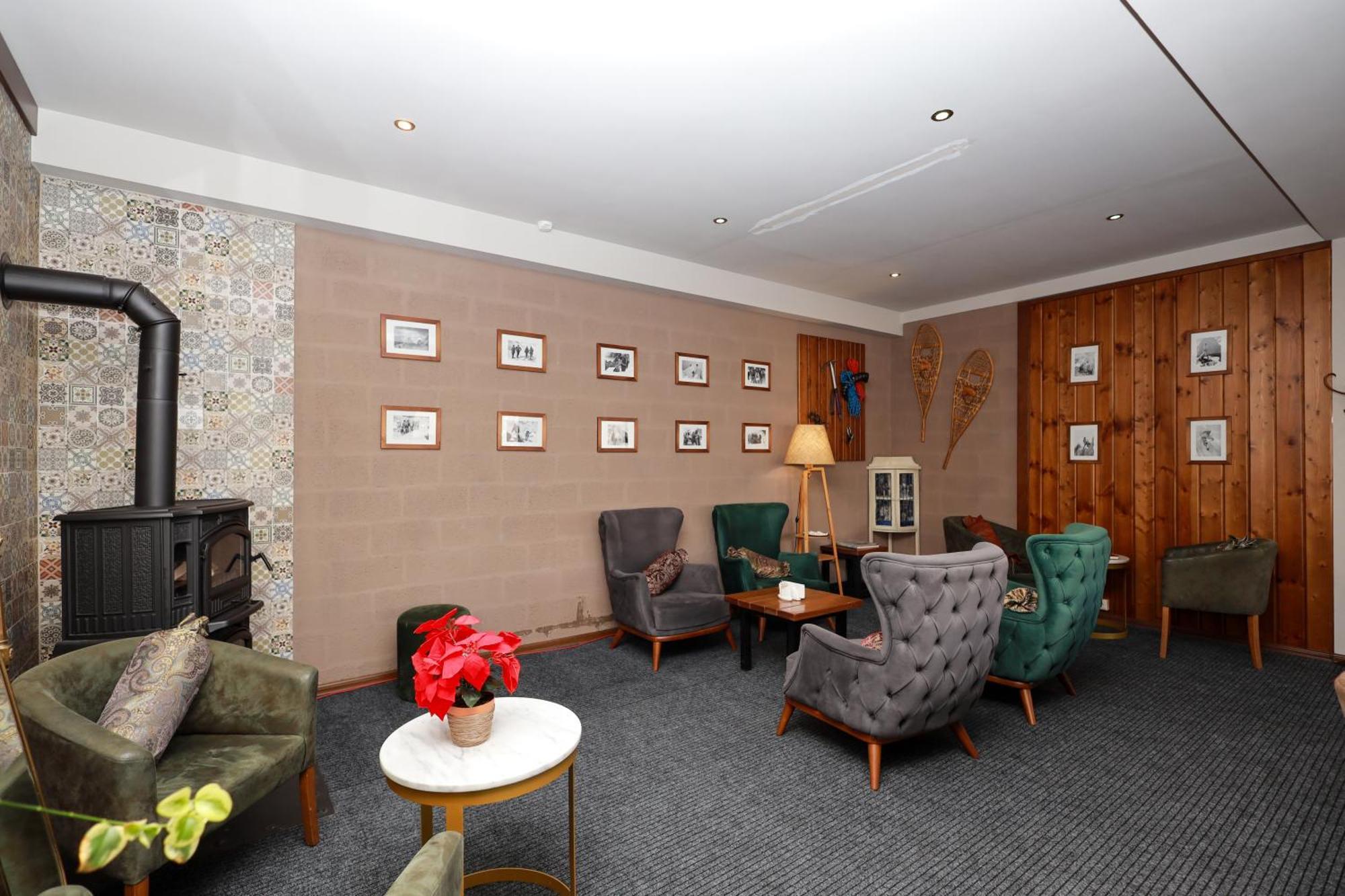 Alpine Lounge Boutique Hotel Kazbegi Eksteriør billede